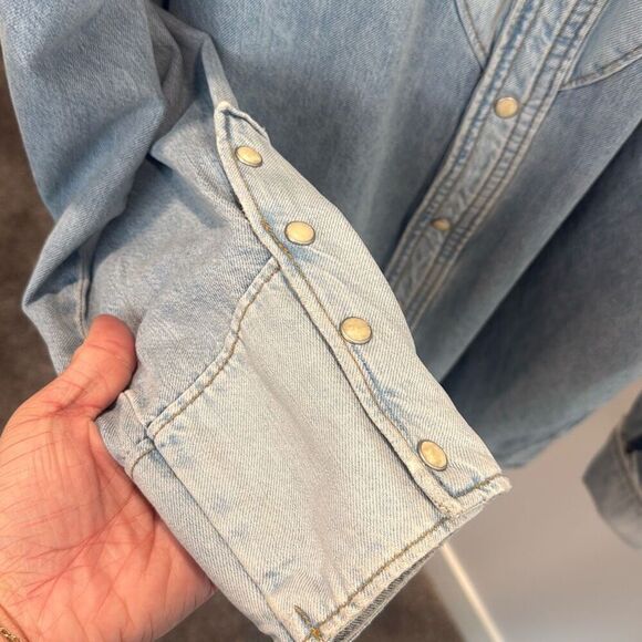 Zara x Barbie Men’s Light Denim Embroidered Western Snap Button Shirt Large NWT - Picture 5 of 15